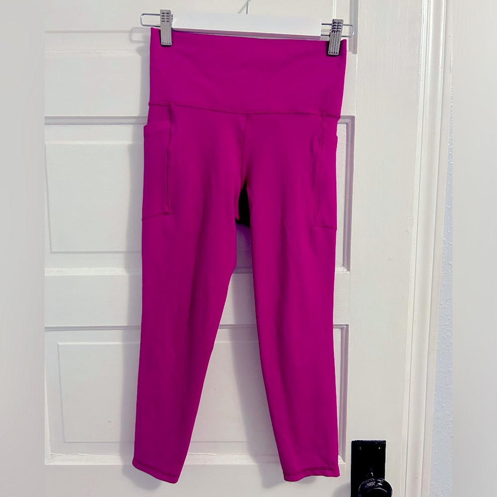 Athleta XS petite salutation stash pocket 7/8 tight